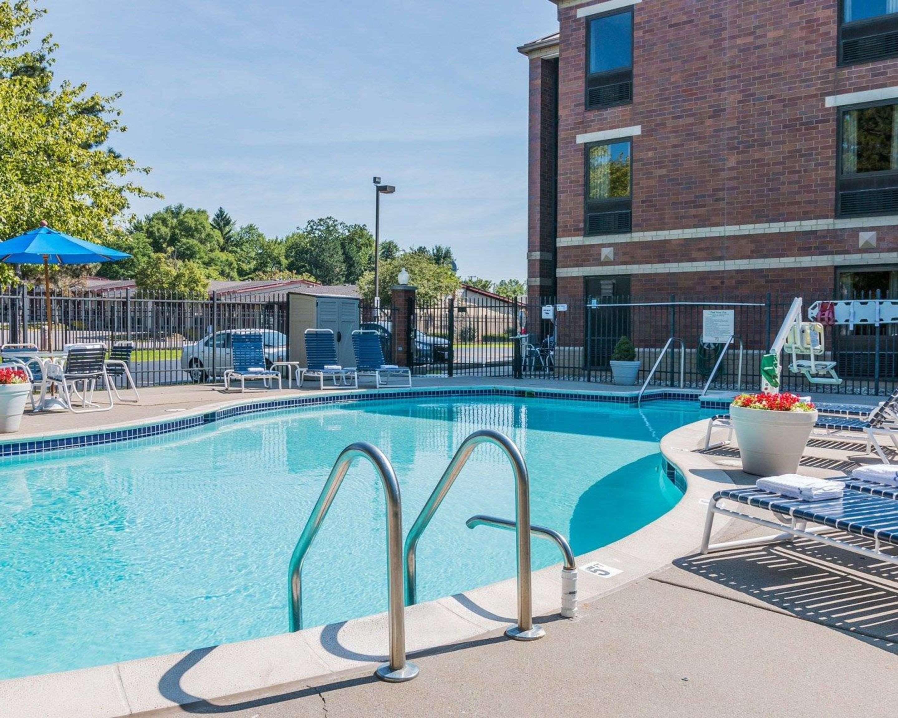 Quality Inn Auburn Hills - Detroit North מראה חיצוני תמונה